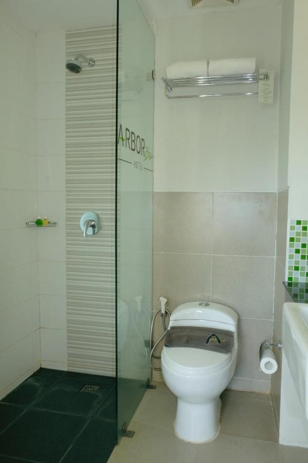 Arbor Biz Hotel Μακασάρ Εξωτερικό φωτογραφία