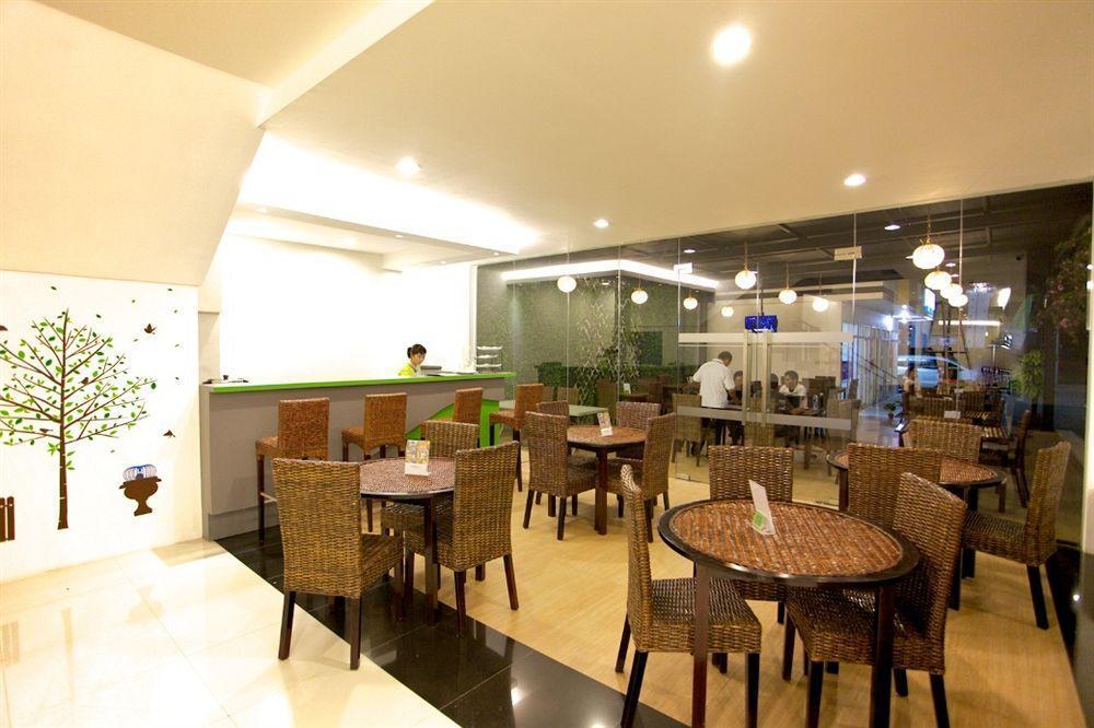 Arbor Biz Hotel Μακασάρ Εξωτερικό φωτογραφία