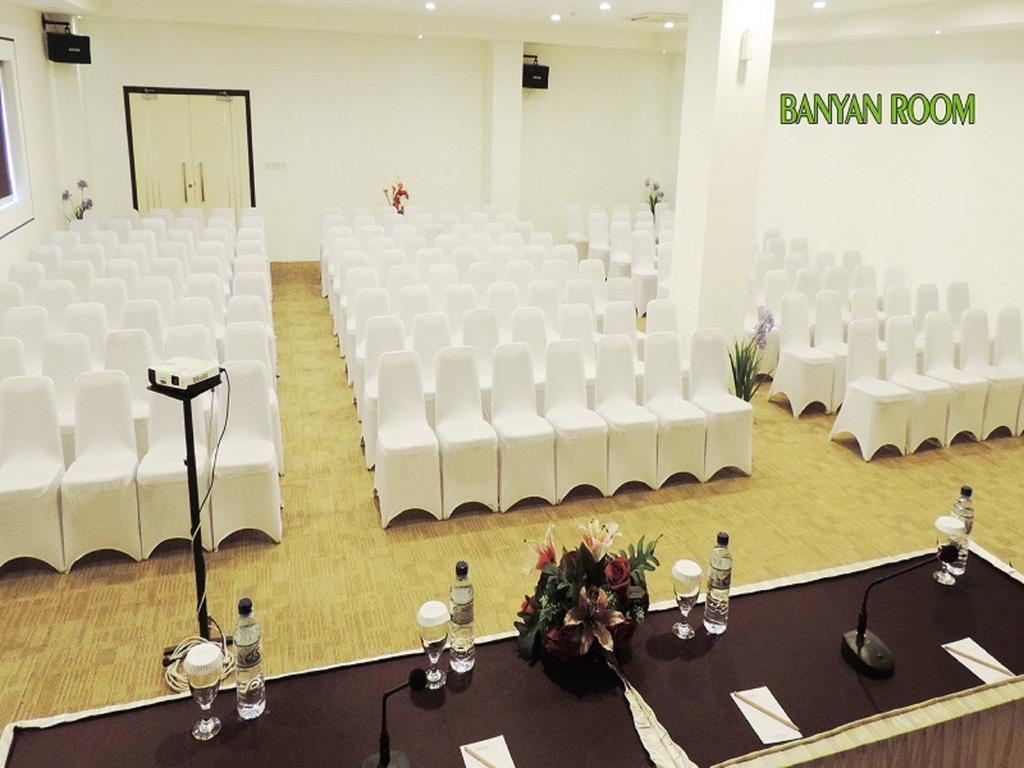 Arbor Biz Hotel Μακασάρ Εξωτερικό φωτογραφία