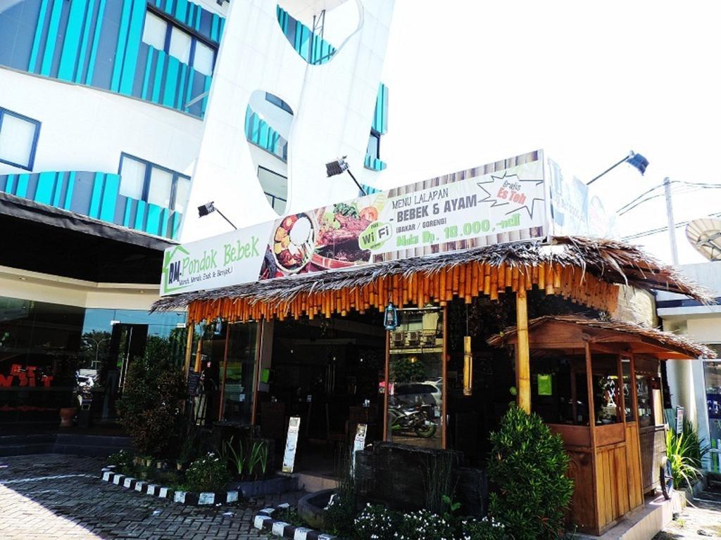 Arbor Biz Hotel Μακασάρ Εξωτερικό φωτογραφία