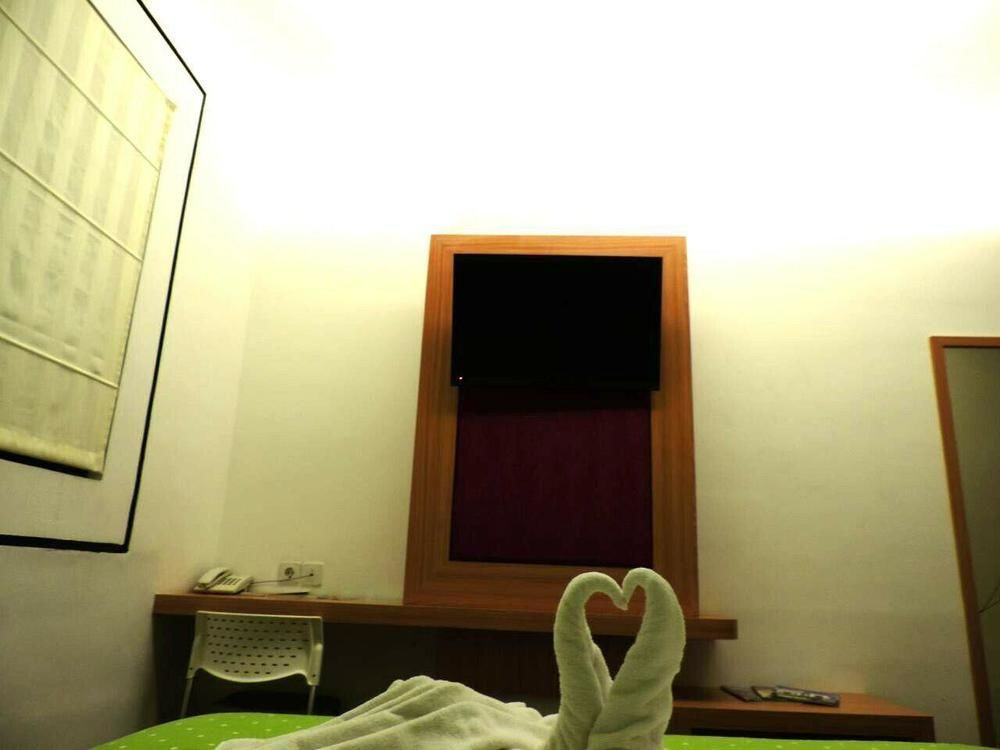 Arbor Biz Hotel Μακασάρ Εξωτερικό φωτογραφία