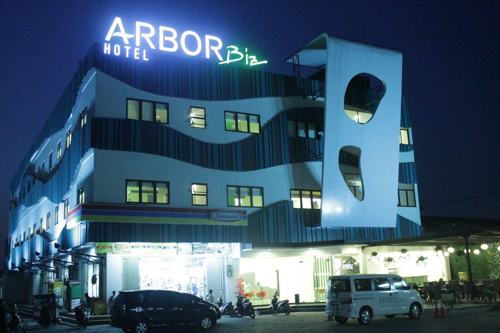Arbor Biz Hotel Μακασάρ Εξωτερικό φωτογραφία