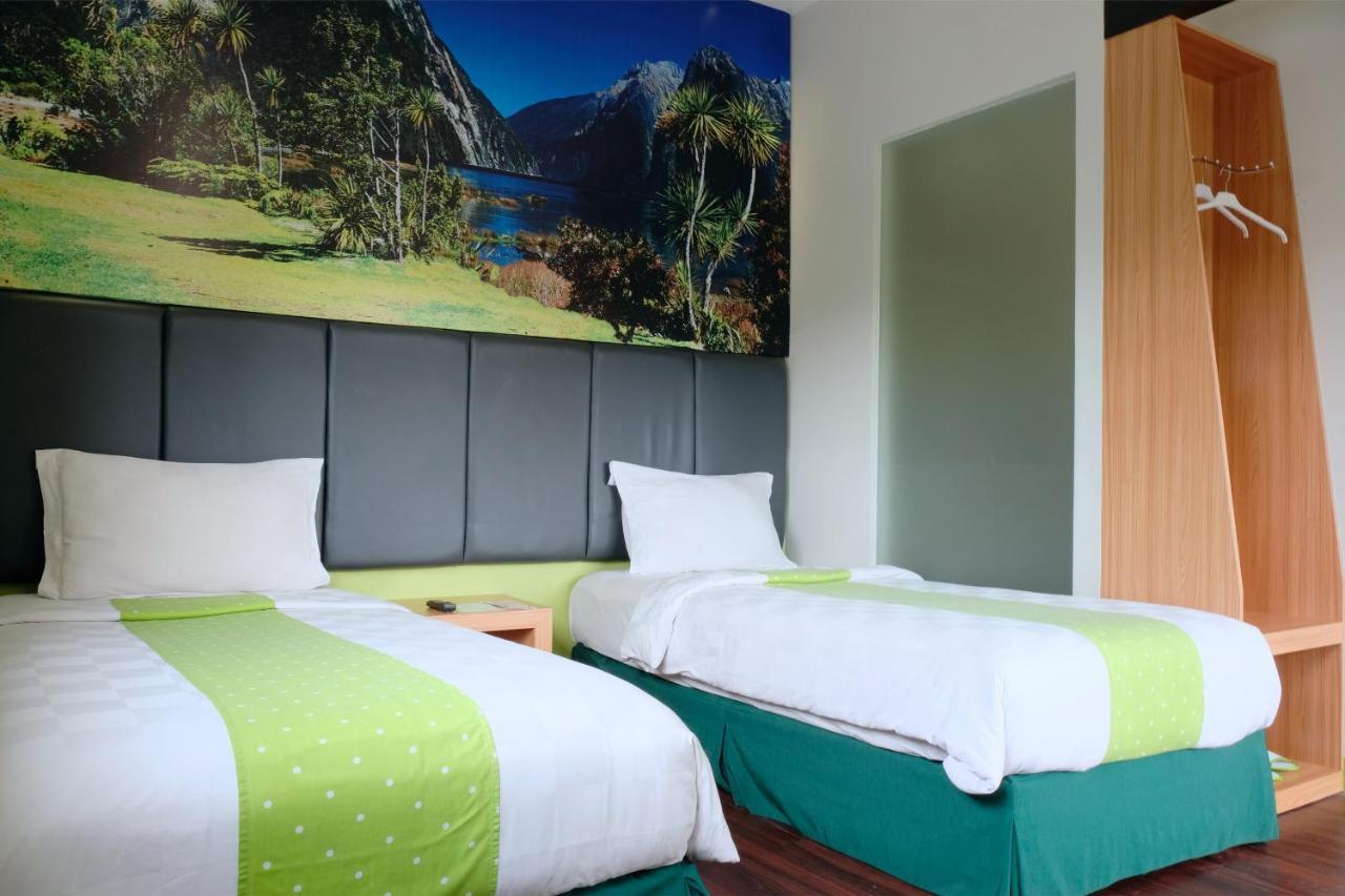Arbor Biz Hotel Μακασάρ Εξωτερικό φωτογραφία
