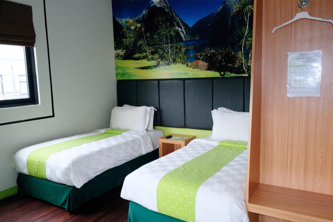 Arbor Biz Hotel Μακασάρ Εξωτερικό φωτογραφία